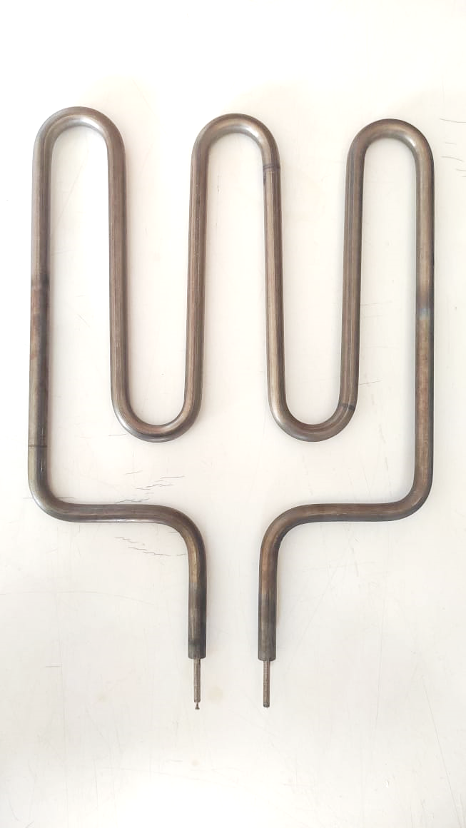 Finned tubular heating element